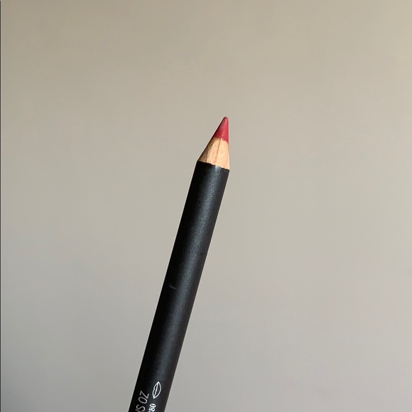 Mac Lip Liner SOLD - Picture 3 of 3
